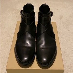 Burberry Equestrian Detail Leather Boots
